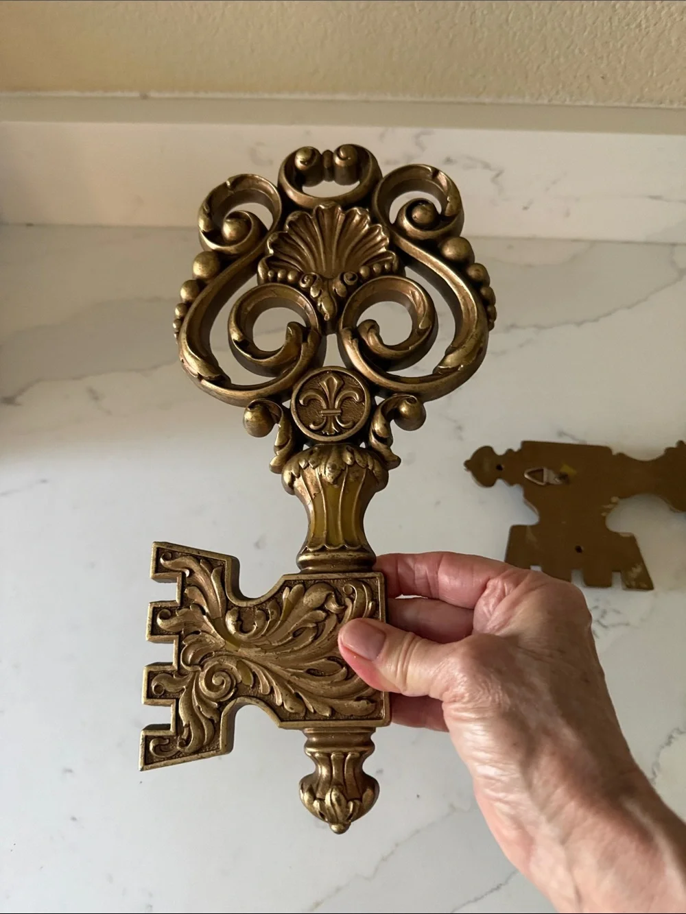 Vintage Dart Decorative Gold Colored Keys Set of 2